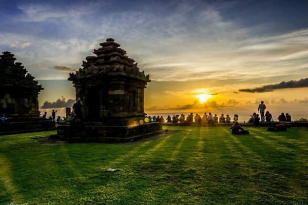 Prambanan-Temple-sunset-view-sunset-hunter-photography