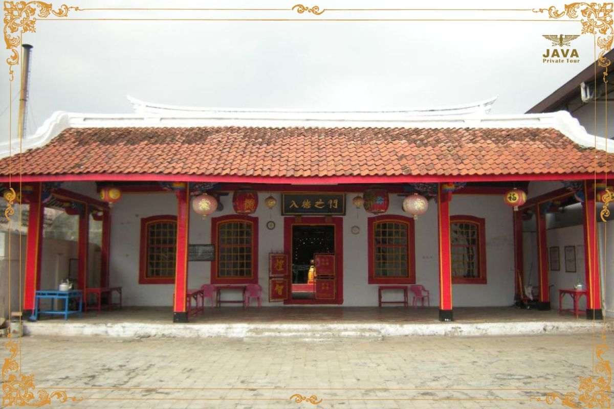 Khong Cu Bio Talang Temple, Cirebon (Est. 1450)