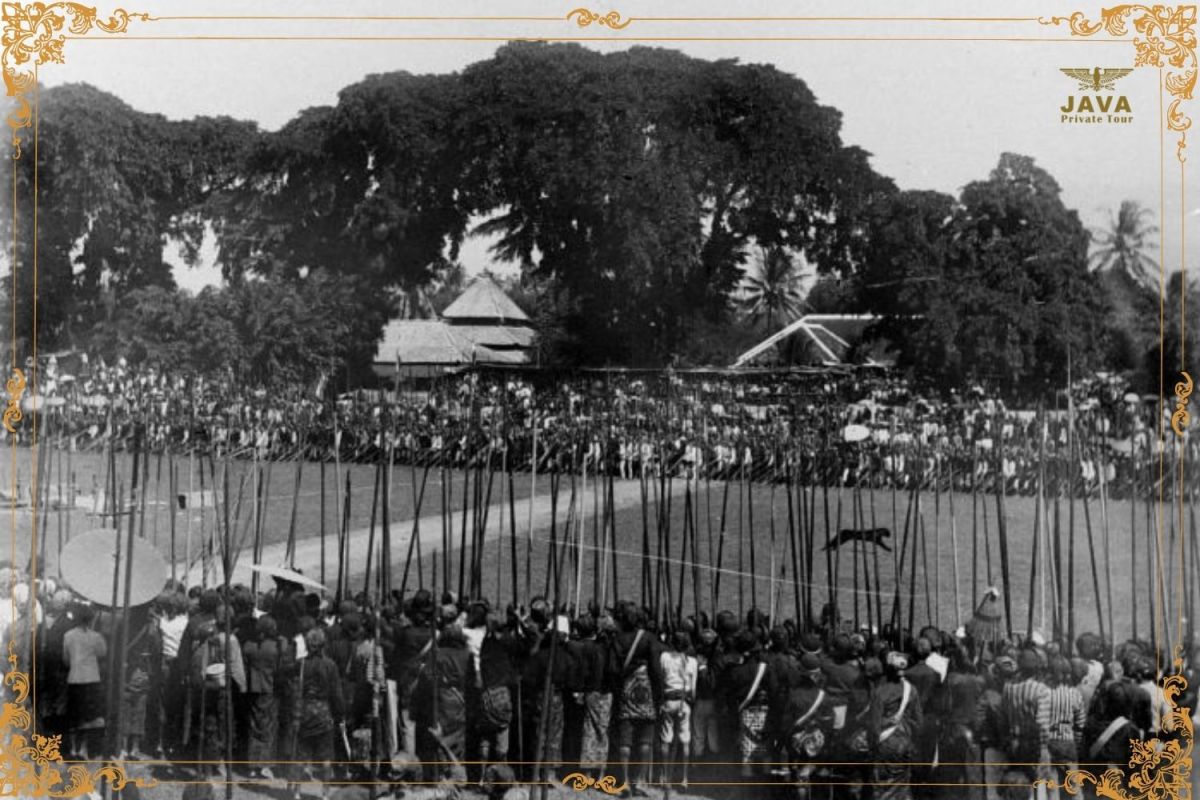 Rampogan macan in Kediri, East Java (1890-1925)