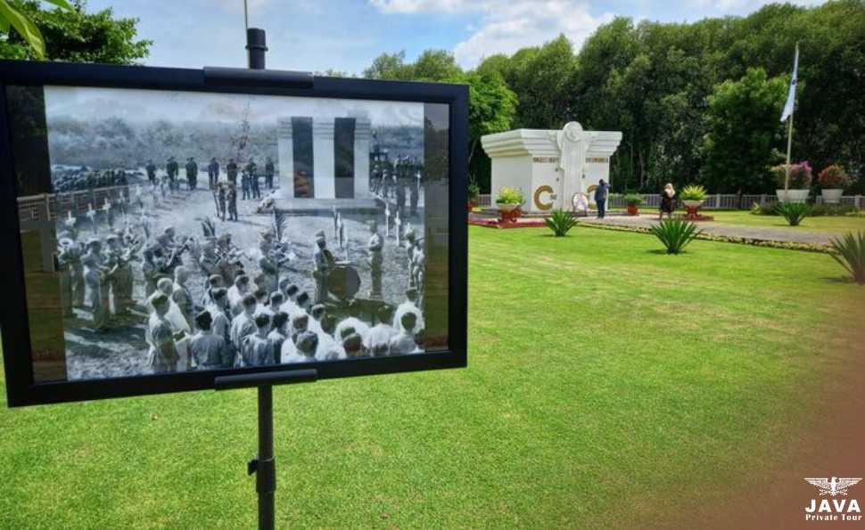 Photo of the inauguration of Ereveld Ancol on September 14, 1946