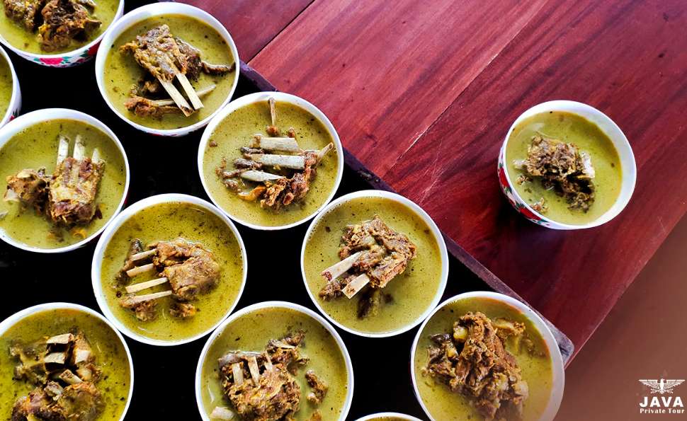 Tengkleng Klewer, a delicious soup made from goat meat and bones