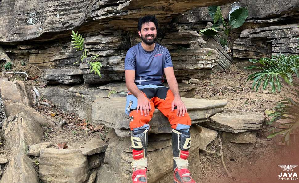 Our guests are delighted to take a short break on the rocks of Sentul hills