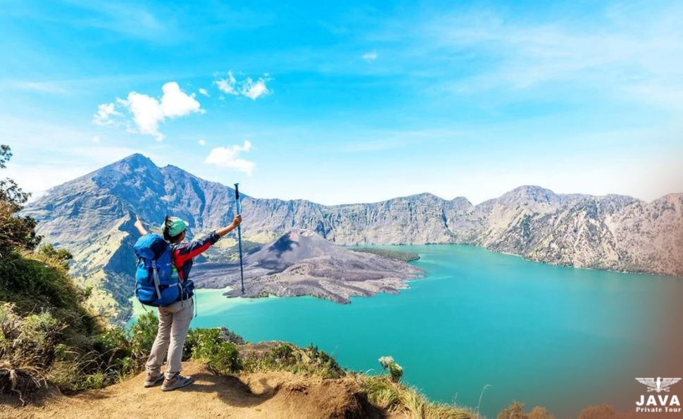 Mount Rinjani Indonesia’s Most Beautiful Volcano