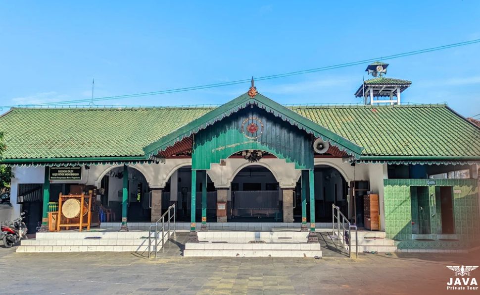 The Oldest Mosque Crown Still Standing in Yogyakarta